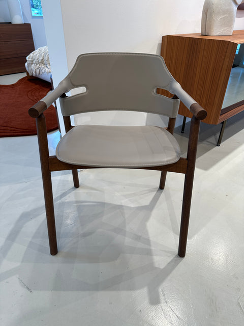 Suite-P Chair