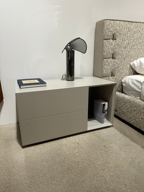 Domino Nightstand  - Opening DX